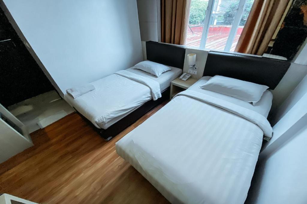 Lucky Star Hotel Nagoya Buitenkant foto